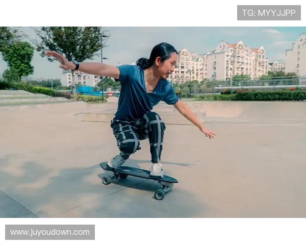 上海滑板队创新盯防战术解析与实战应用探讨 上海滑板队创新盯防战术解析与实战应用探讨