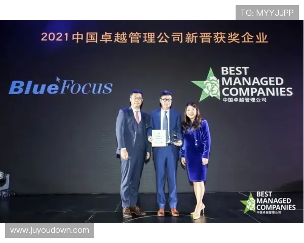 代怀博的崛起与挑战：探讨其在当代社会中的影响与未来发展方向