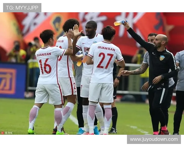 权健与鲁能激战回顾精彩瞬间集锦六大亮点全景呈现 权健与鲁能激战回顾精彩瞬间集锦六大亮点全景呈现