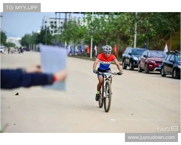 南京极限运动队中路突破战术解析与实战应用探讨