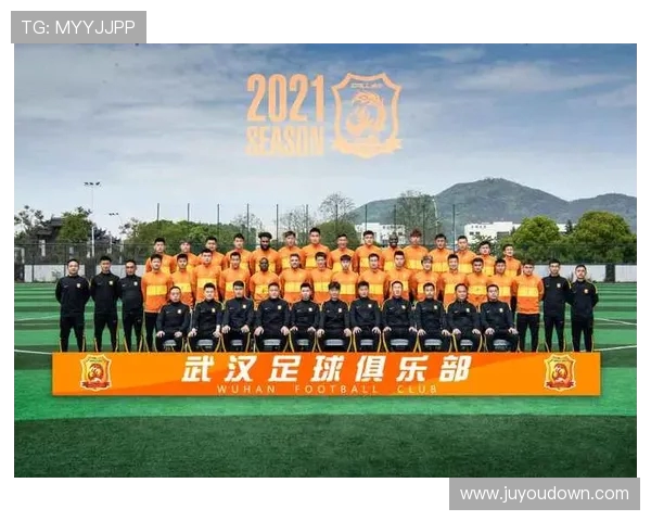 武汉足球队的崛起与挑战分析探讨球队实力与未来发展方向