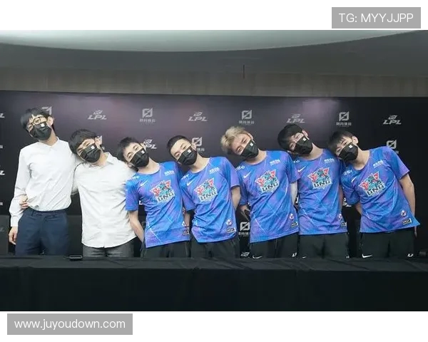 LNG战队在世界冠军杯中的个人能力表现全面分析与点评