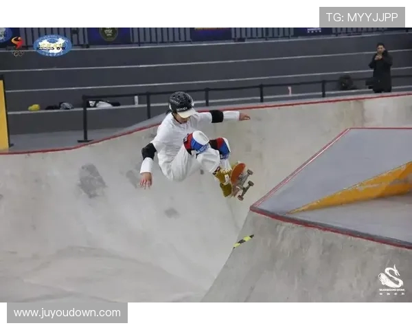 广州滑板队以80分稳居世界滑板锦标赛积分榜首位，展现强劲实力